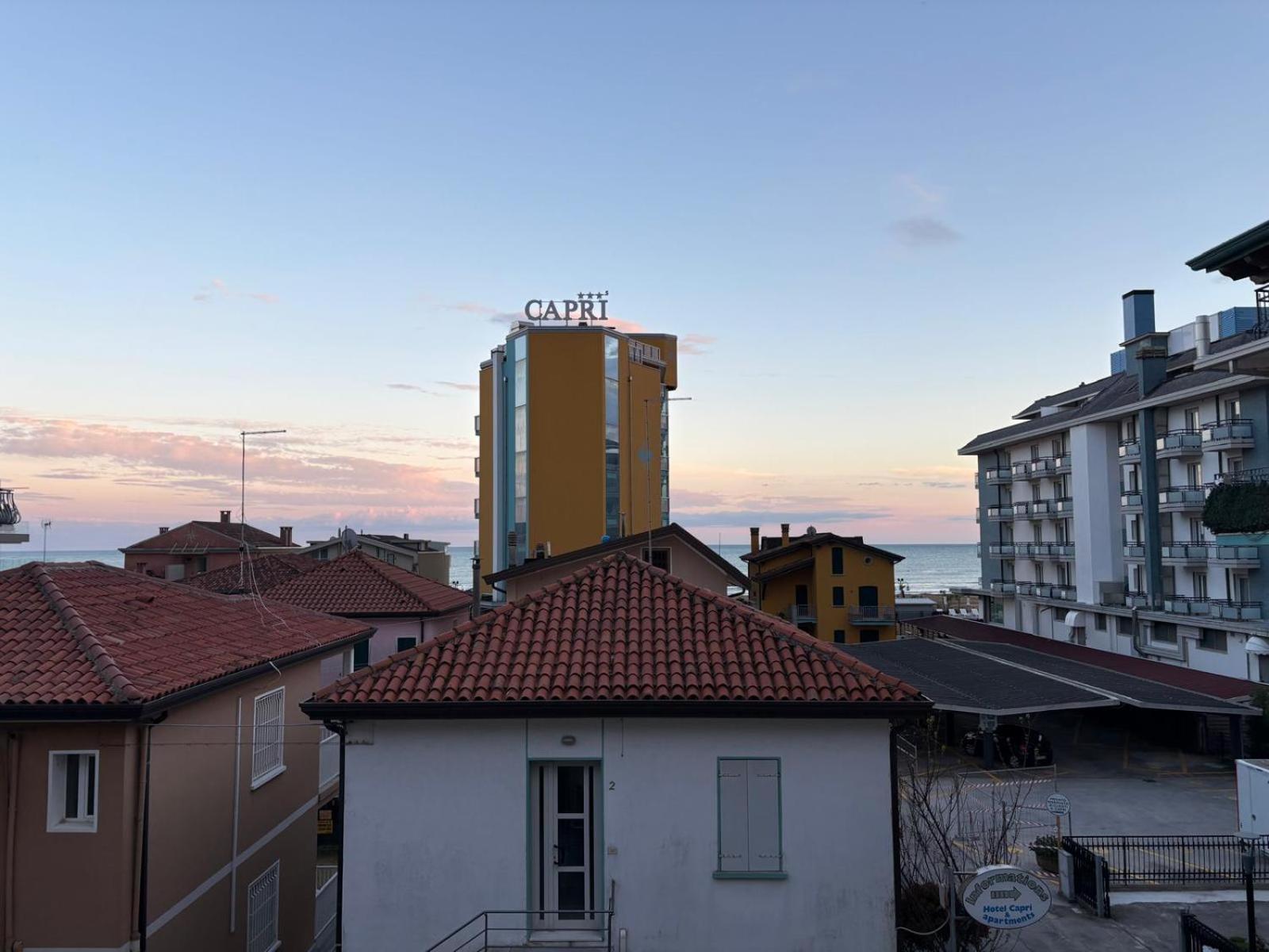 App4Rent - Villa Mimosa - Family Apartment Lido di Jesolo Buitenkant foto