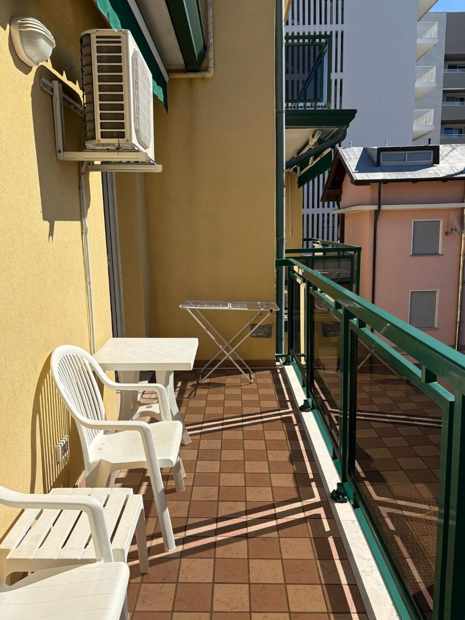 App4Rent - Villa Mimosa - Family Apartment Lido di Jesolo Buitenkant foto